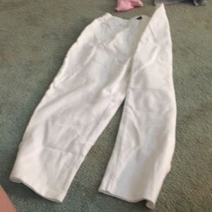Llbean white Capri leggings